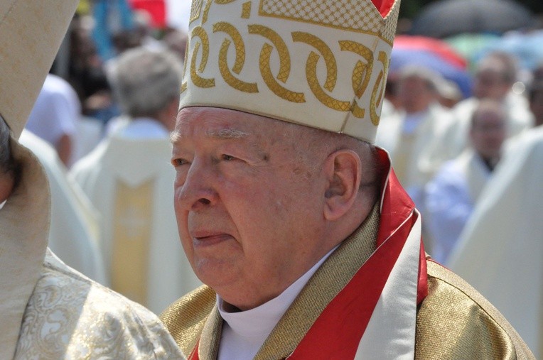 Procesja do ołtarza - Msza św. koronacyjna