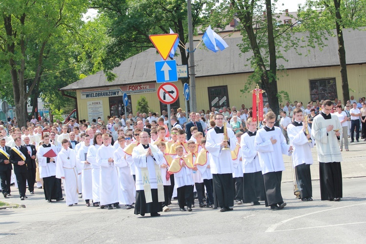 Procesja do ołtarza - Msza św. koronacyjna