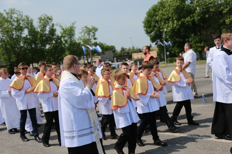 Procesja do ołtarza - Msza św. koronacyjna