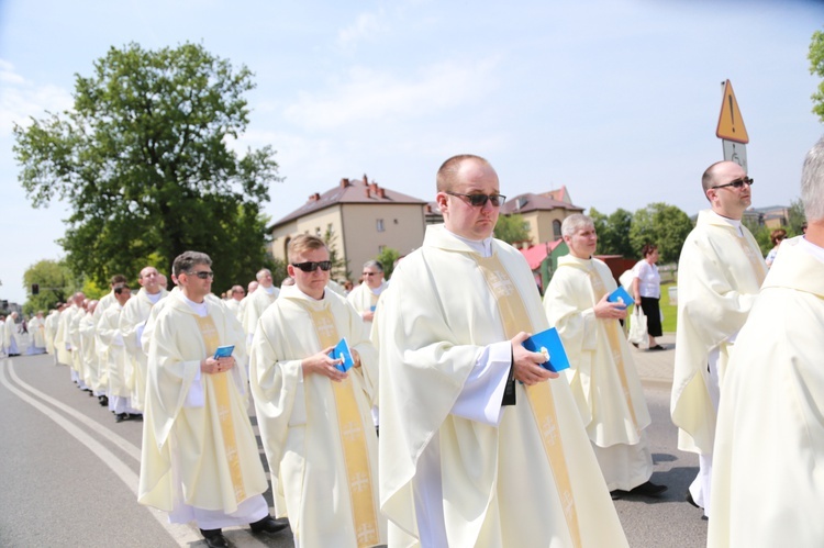 Procesja do ołtarza - Msza św. koronacyjna