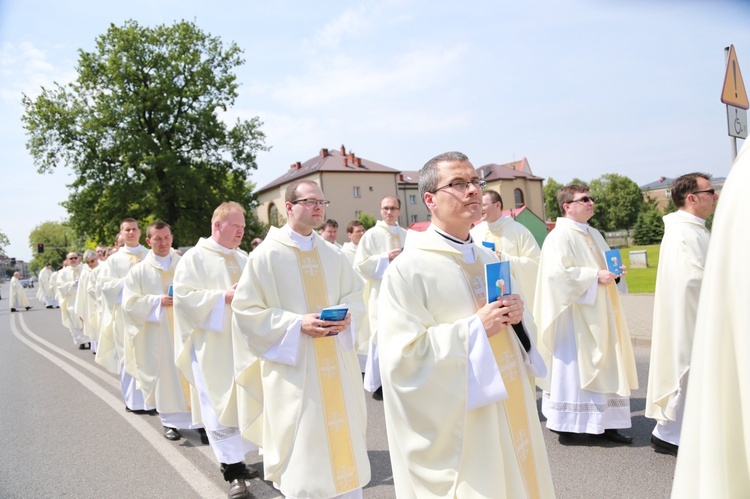 Procesja do ołtarza - Msza św. koronacyjna