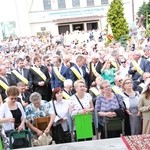 Zakończenie Mszy św. i procesja do sanktuarium