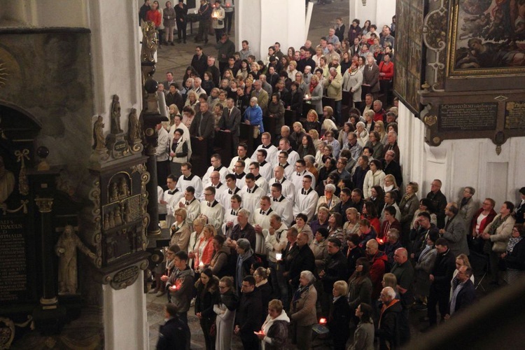 Eucharystia w noc Zesłania Ducha Świętego