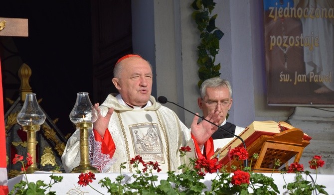 Mszy św. rozpoczynającej obchody jubileuszowe przewodniczył kard. Nycz