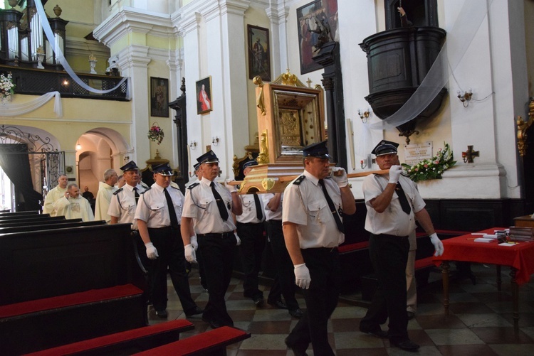 Obchody 250. rocznicy koronacji cudownego obrazu Matki Bożej w Miedniewicach