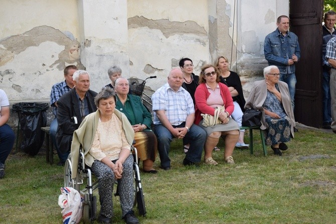 Obchody 250. rocznicy koronacji cudownego obrazu Matki Bożej w Miedniewicach