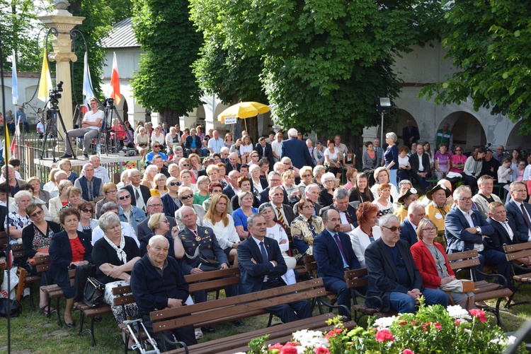 Obchody 250. rocznicy koronacji cudownego obrazu Matki Bożej w Miedniewicach