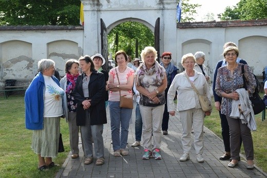 Obchody 250. rocznicy koronacji cudownego obrazu Matki Bożej w Miedniewicach