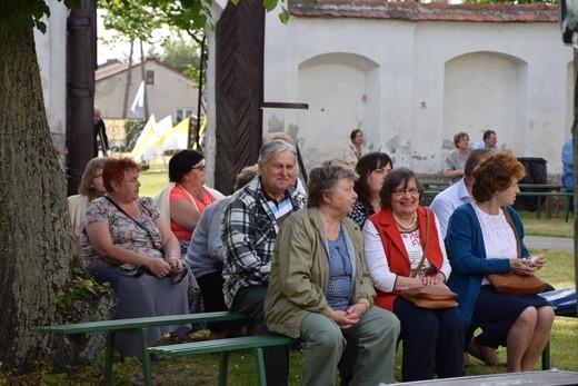 Obchody 250. rocznicy koronacji cudownego obrazu Matki Bożej w Miedniewicach