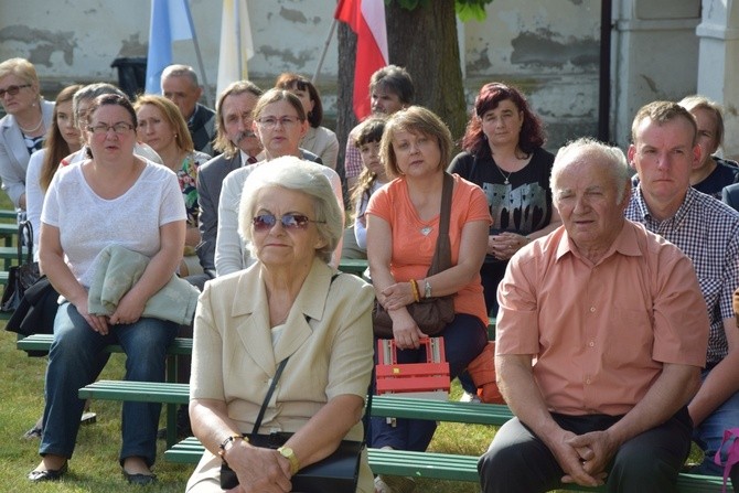 Obchody 250. rocznicy koronacji cudownego obrazu Matki Bożej w Miedniewicach