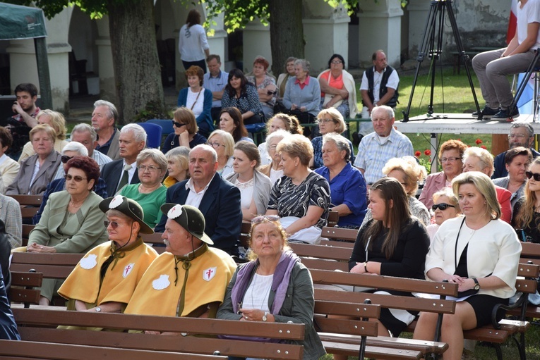 Obchody 250. rocznicy koronacji cudownego obrazu Matki Bożej w Miedniewicach