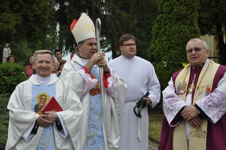 Powitanie ikony MB Częstochowskiej w Domaniewicach