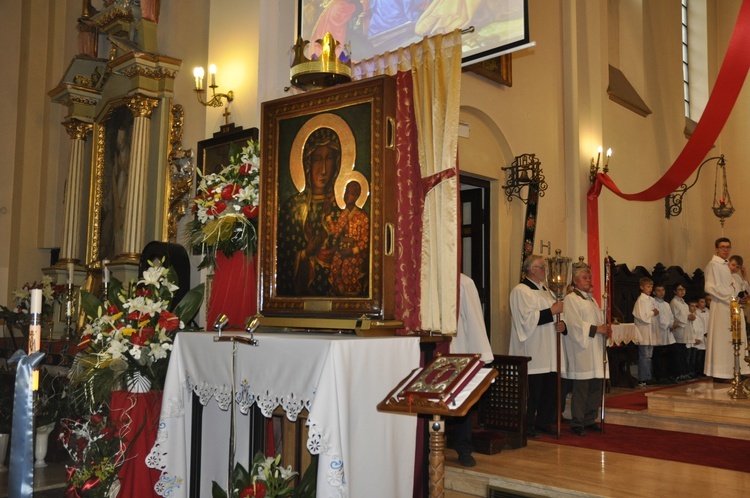 Powitanie ikony MB Częstochowskiej w Domaniewicach