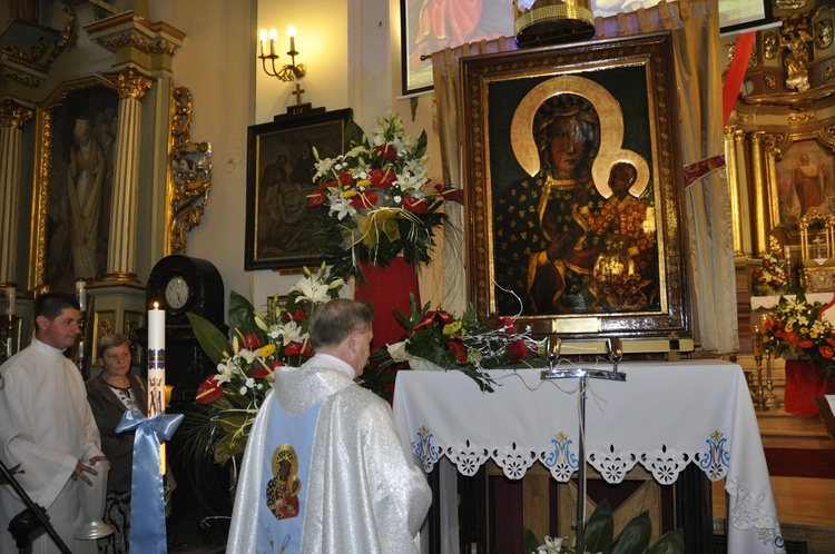 Powitanie ikony MB Częstochowskiej w Domaniewicach