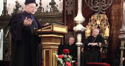 Dwa słowa klucze: ewangelizacja i miłosierdzie