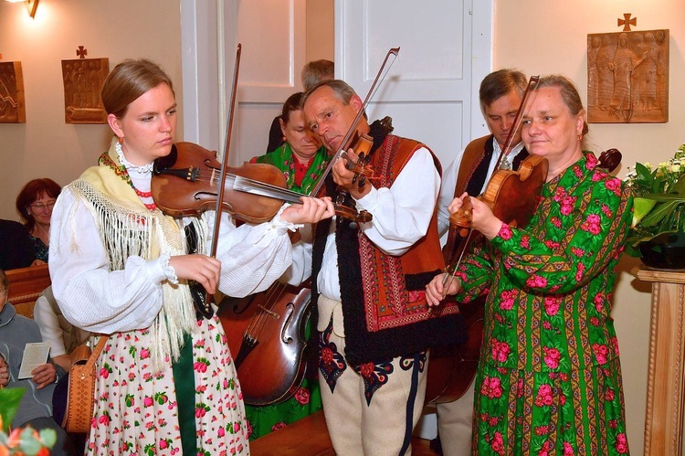 Msza św. na Jaszczurówce i promocja albumu "Miałem tam swój dom"