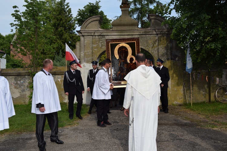 Powitanie ikony MB Częstochowskiej z Złakowie Kościelnym