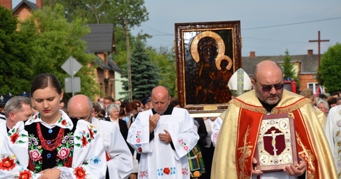 Powitanie ikony MB Częstochowskiej z Złakowie Kościelnym