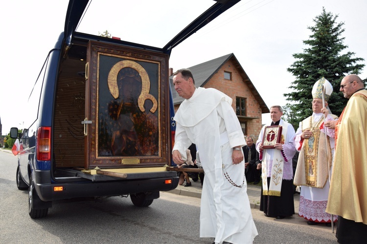 Powitanie ikony MB Częstochowskiej z Złakowie Kościelnym