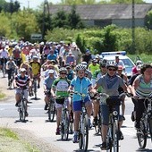 ▲	Blisko tysiąc cyklistów wzięło udział w Sandomierskim Rajdzie Papieskim.