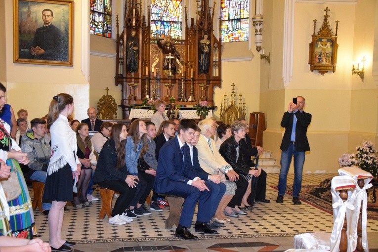 Powitanie ikony MB Częstochowskiej w Zdunach