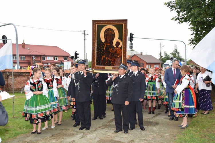 Powitanie ikony MB Częstochowskiej w Zdunach