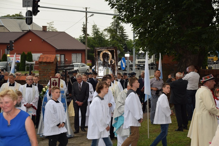 Powitanie ikony MB Częstochowskiej w Zdunach