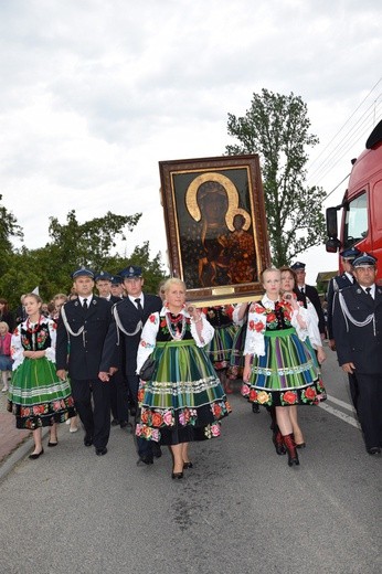 Powitanie ikony MB Częstochowskiej w Zdunach