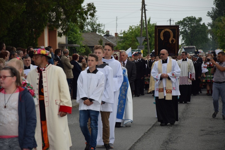 Powitanie ikony MB Częstochowskiej w Zdunach