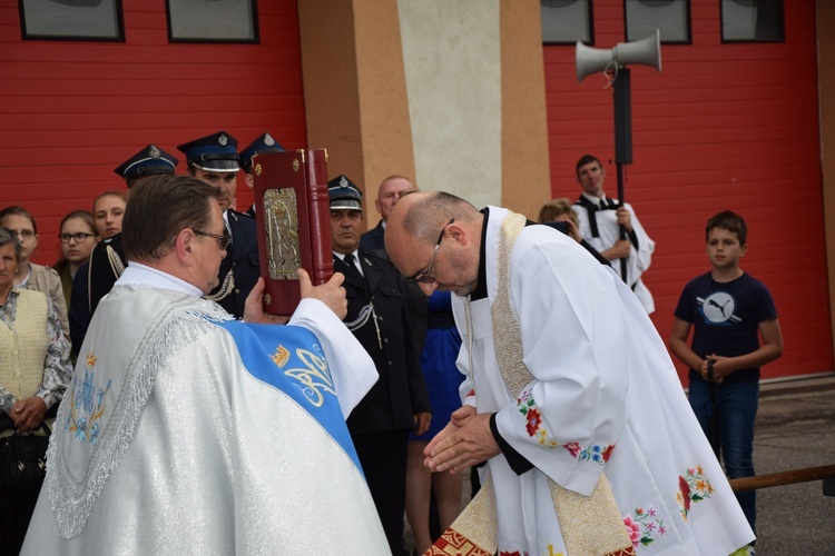 Powitanie ikony MB Częstochowskiej w Zdunach