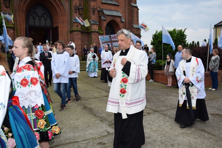 Powitanie ikony MB Częstochowskiej w Zdunach
