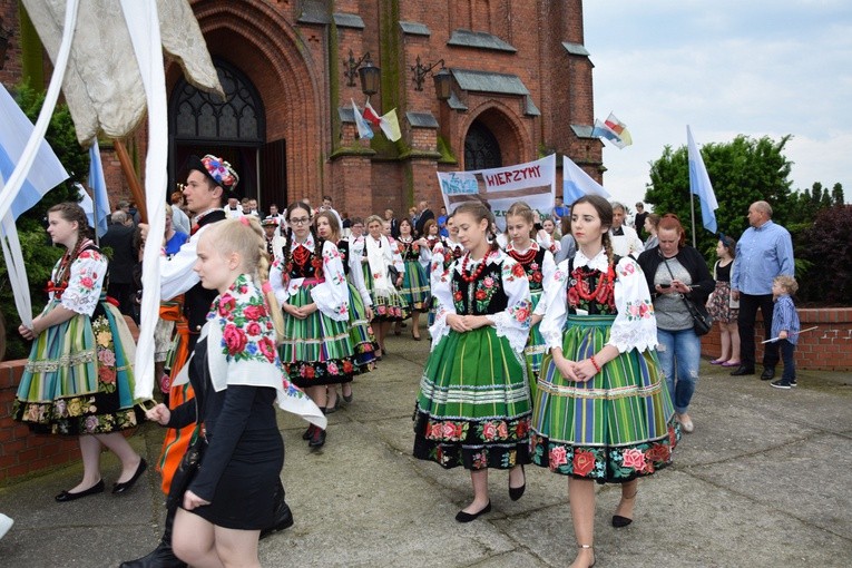 Powitanie ikony MB Częstochowskiej w Zdunach