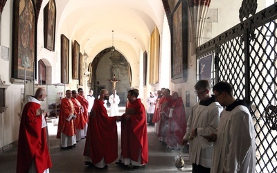 Arcybiskup z Chimbote w bazylice franciszkanów