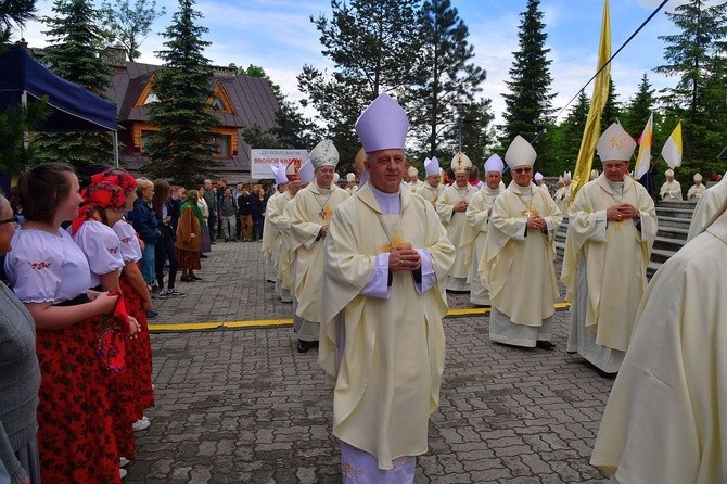 Episkopat Polski w kościele św. Krzyża w Zakopanem