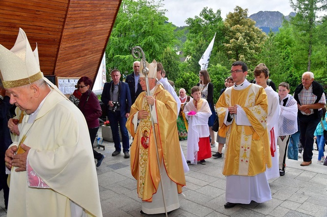 Episkopat Polski w kościele św. Krzyża w Zakopanem