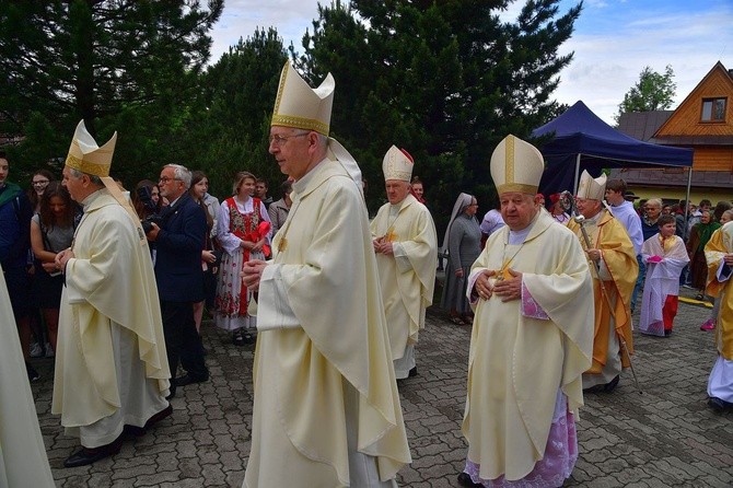 Episkopat Polski w kościele św. Krzyża w Zakopanem