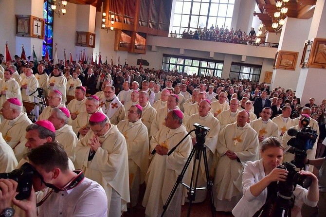 Episkopat Polski w kościele św. Krzyża w Zakopanem