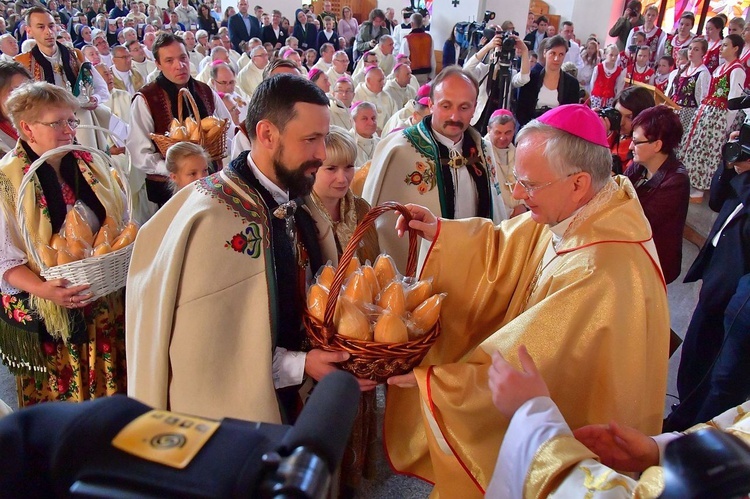 Episkopat Polski w kościele św. Krzyża w Zakopanem