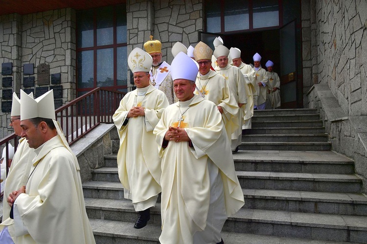 Episkopat Polski w kościele św. Krzyża w Zakopanem