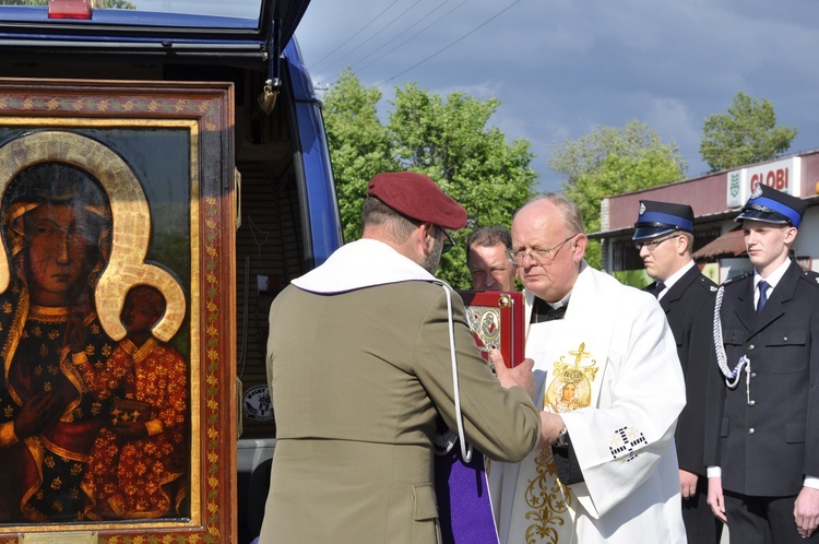 Powitanie ikony MB Częstochowskiej w Bąkowie