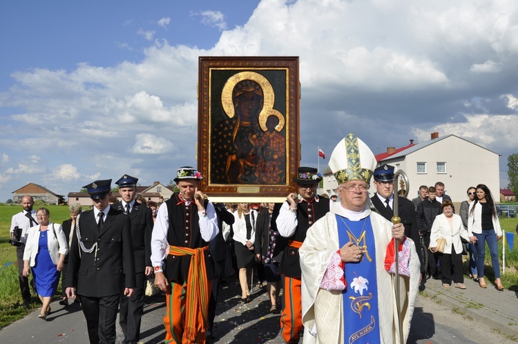 Powitanie ikony MB Częstochowskiej w Bąkowie