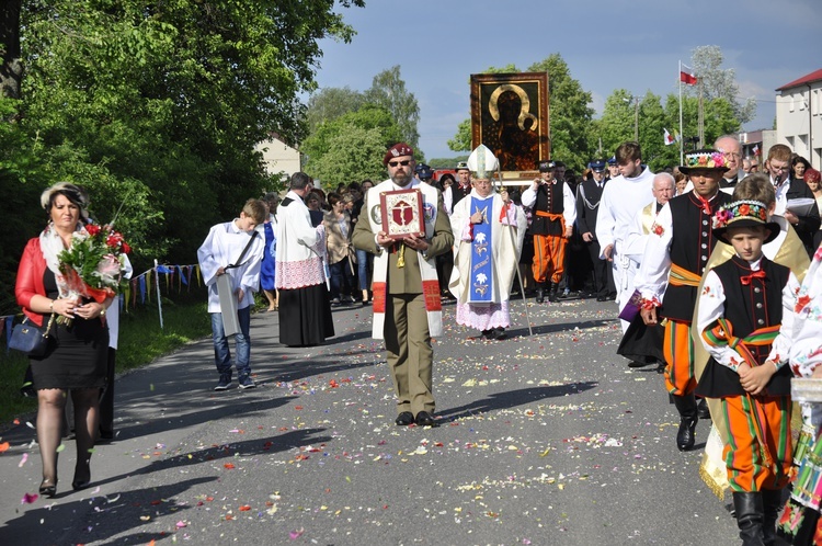 Powitanie ikony MB Częstochowskiej w Bąkowie