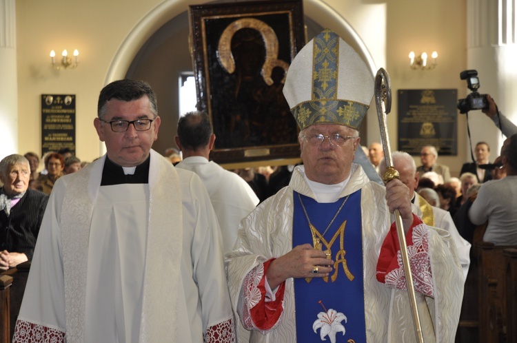 Powitanie ikony MB Częstochowskiej w Bąkowie