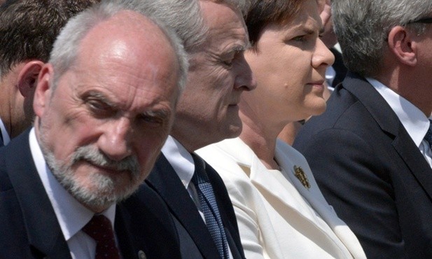 Minister Antoni Macierewicz zapowiada, że po raz pierwszy pokazy lotnicze nie będą biletowane