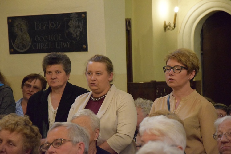 Powitanie ikony MB Częstochowskiej w Chruślinie