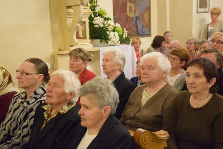 Powitanie ikony MB Częstochowskiej w Chruślinie