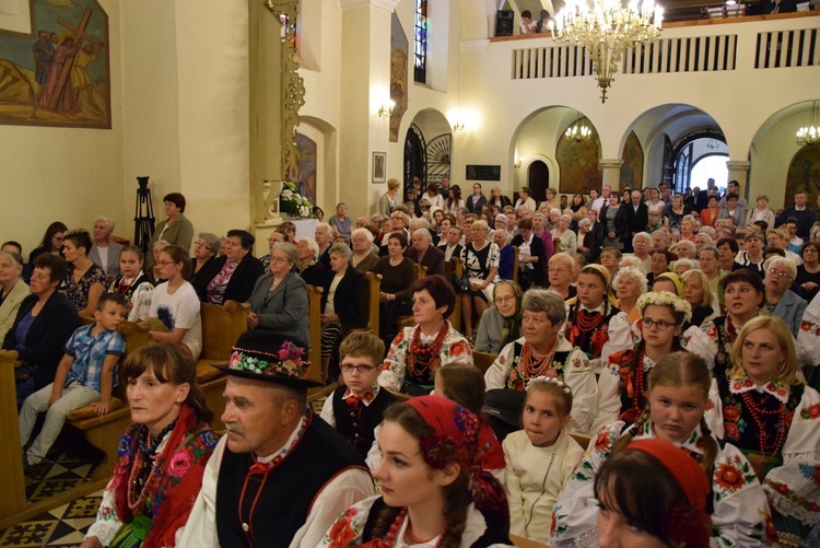 Powitanie ikony MB Częstochowskiej w Chruślinie