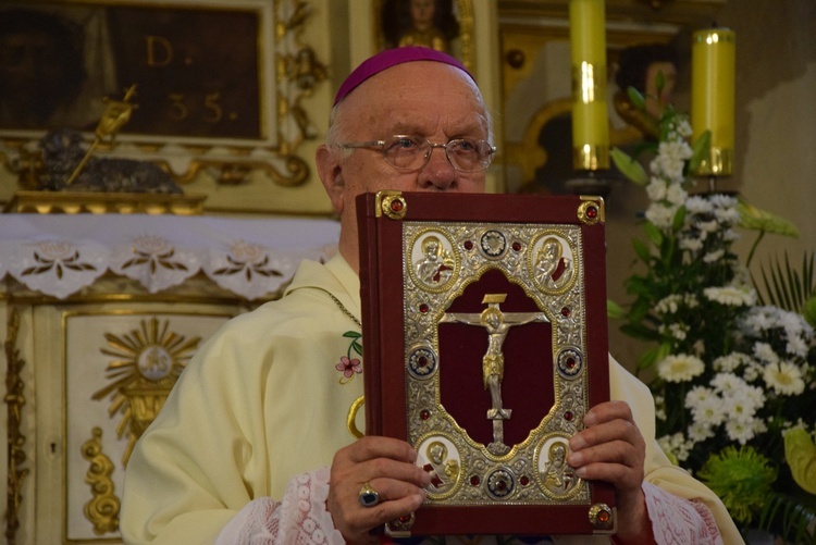 Powitanie ikony MB Częstochowskiej w Chruślinie