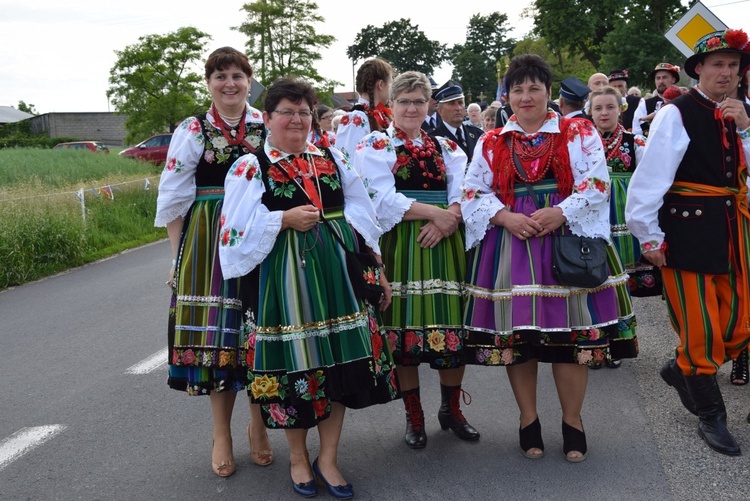 Powitanie ikony MB Częstochowskiej w Chruślinie