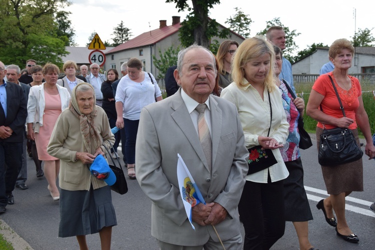 Powitanie ikony MB Częstochowskiej w Chruślinie